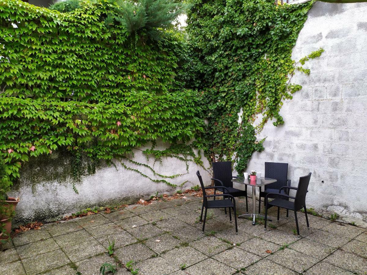 Kate & Jenny - Two-Level Apartment In The Old Town ブラチスラヴァ エクステリア 写真