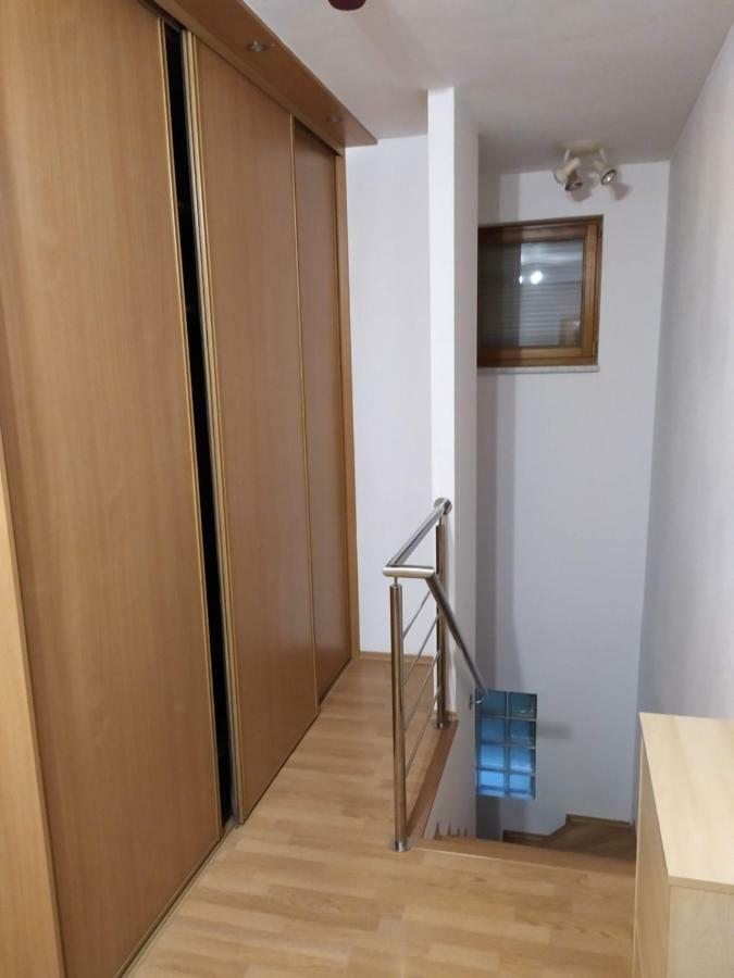 Kate & Jenny - Two-Level Apartment In The Old Town ブラチスラヴァ エクステリア 写真