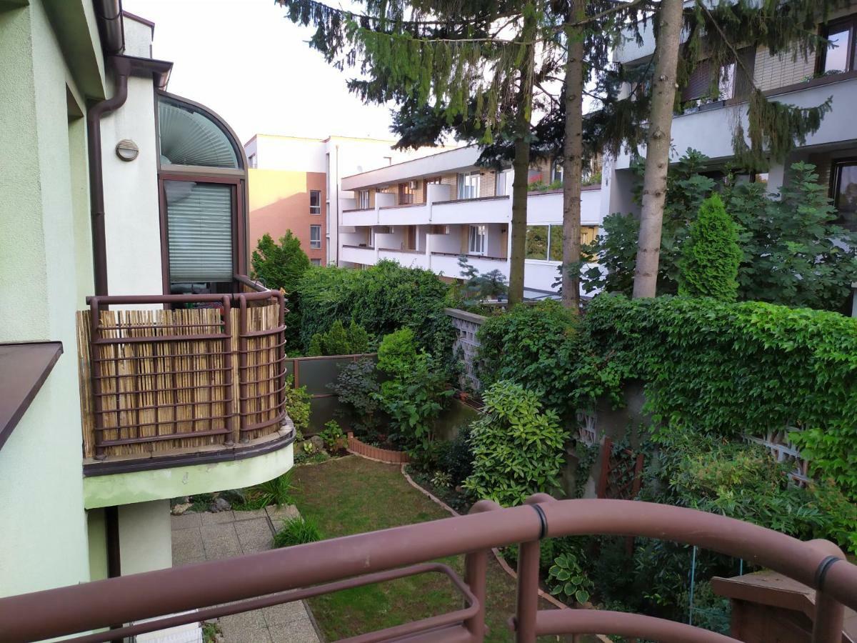 Kate & Jenny - Two-Level Apartment In The Old Town ブラチスラヴァ エクステリア 写真